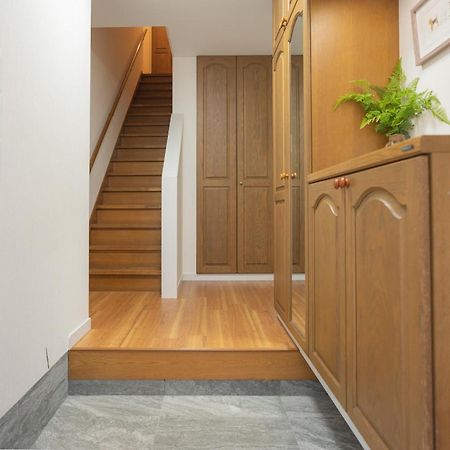 住吉メリー4階建戸建て 最大14人まで! 住吉大社徒歩圏内 梅田奈良関空まで直行 Villa Osaka Exteriör bild